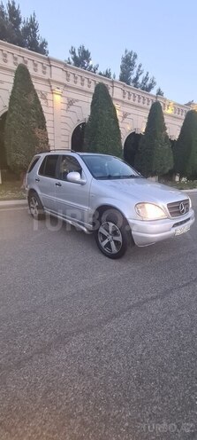 Mercedes ML 320-3