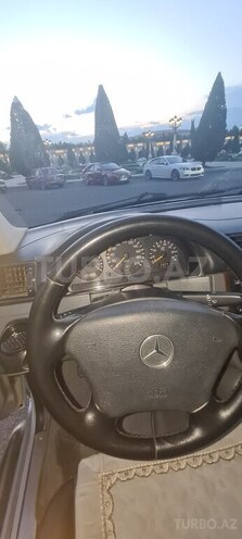 Mercedes ML 320-7