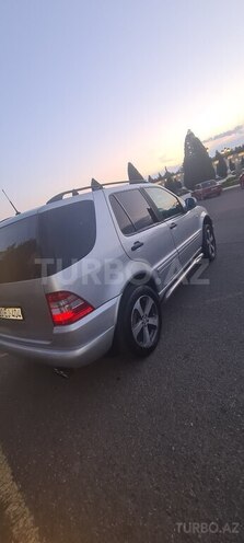 Mercedes ML 320-6