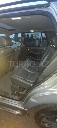 Mercedes ML 320-9