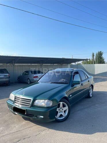 Mercedes C 220-8