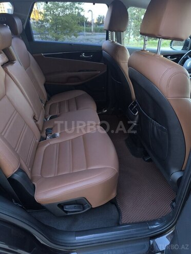 Kia Sorento-10