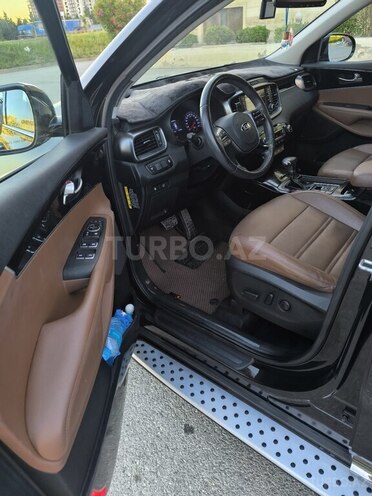 Kia Sorento-19