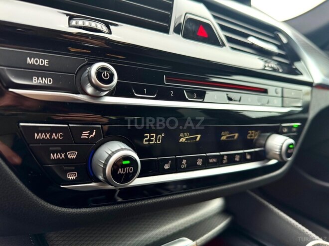 BMW 530e-7