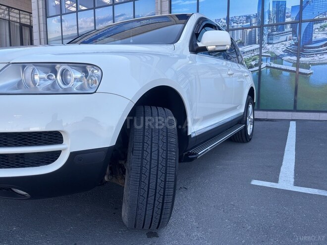 Volkswagen Touareg-3