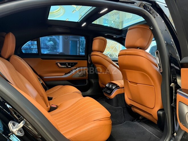 Mercedes S 500 4MATIC-13