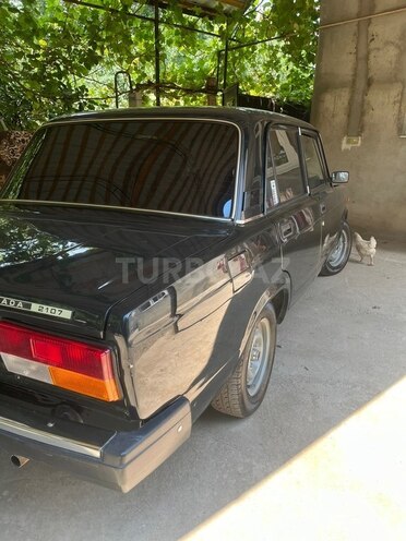 LADA (VAZ) 2107-4