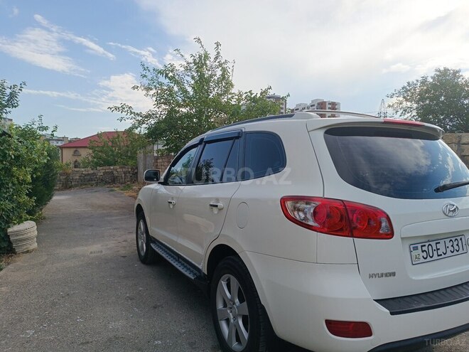 Hyundai Santa Fe-4