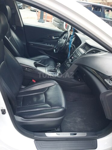 Hyundai Grandeur-10