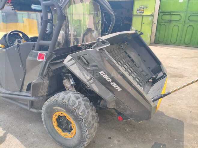 Can-Am Ryker-7