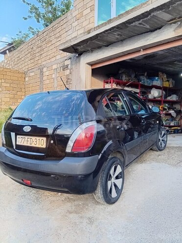 Kia Rio-2