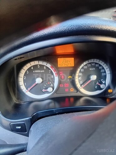 Kia Rio-12