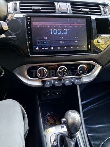 Kia Rio-7