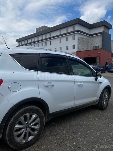 Ford Kuga-2