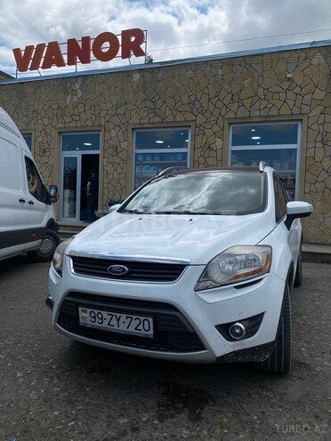 Ford Kuga-1