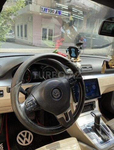 Volkswagen Passat CC-8