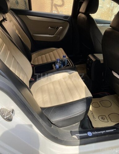 Volkswagen Passat CC-11