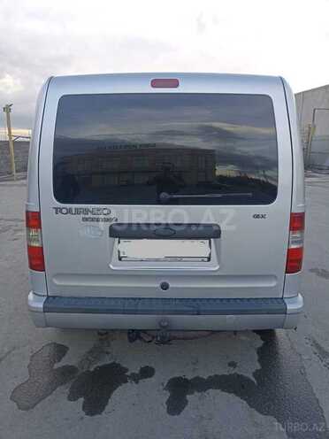 Ford Tourneo Connect-2