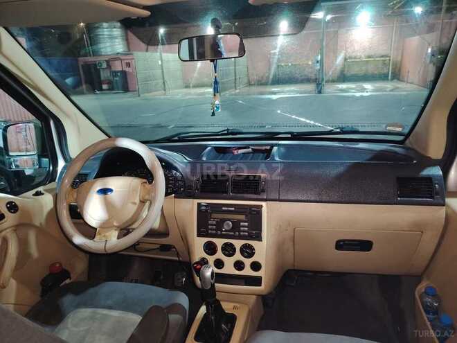 Ford Tourneo Connect-16
