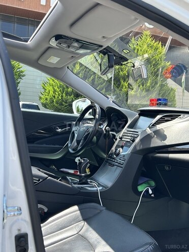 Hyundai Grandeur-7
