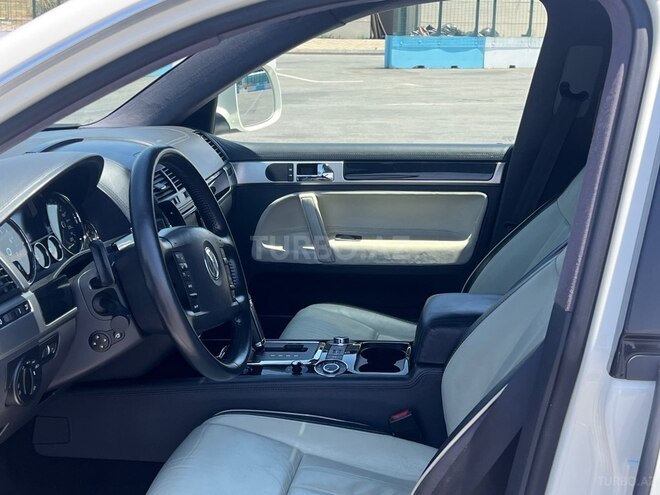 Volkswagen Touareg-9