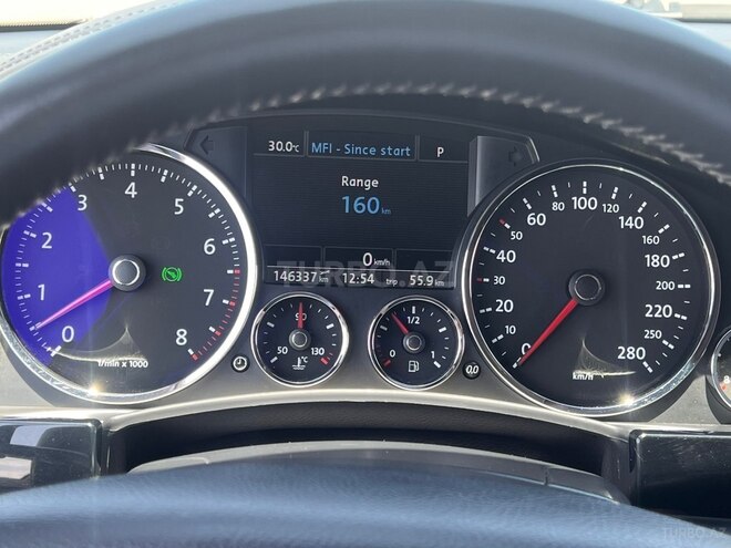 Volkswagen Touareg-11