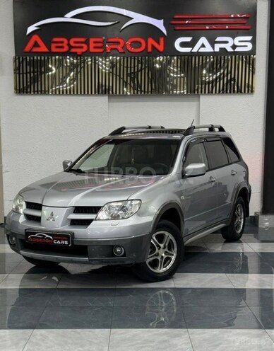 Mitsubishi Outlander-3