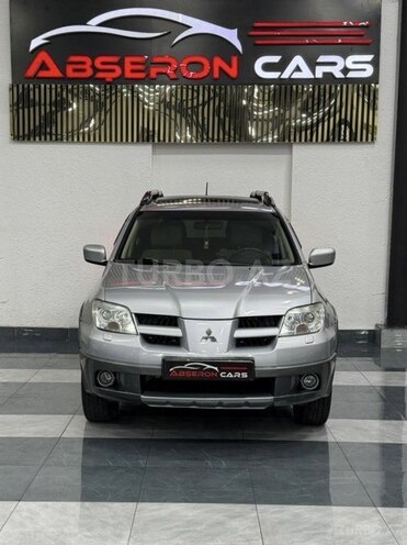 Mitsubishi Outlander-2