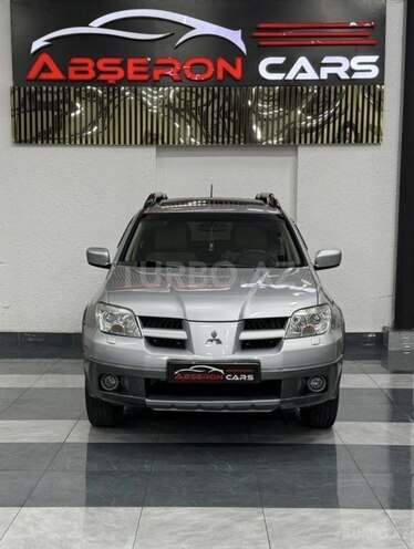 Mitsubishi Outlander-5