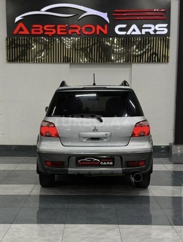 Mitsubishi Outlander-9