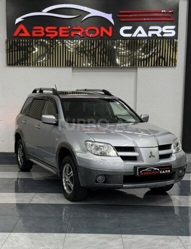 Mitsubishi Outlander-4