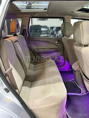 Mitsubishi Outlander-21