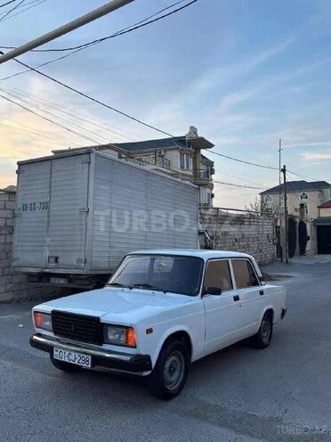 LADA (VAZ) 2107-2
