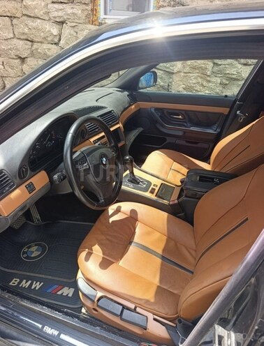 BMW 735-8