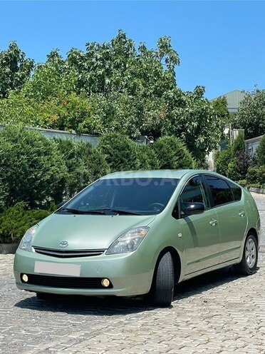 Toyota Prius-8