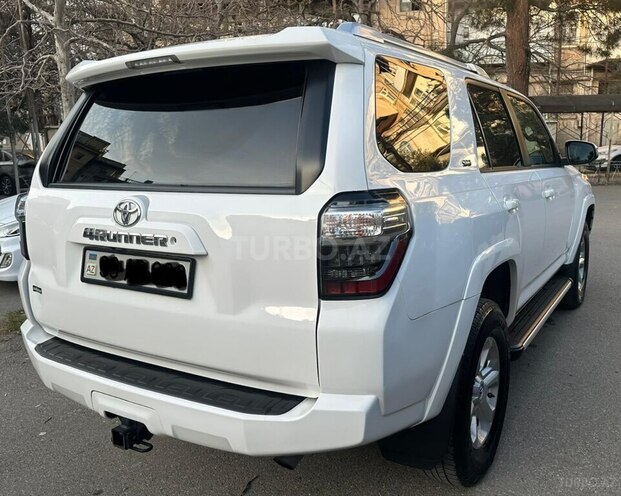 Toyota 4Runner-4