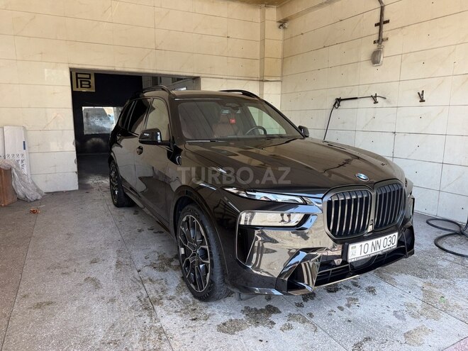 BMW X7-1