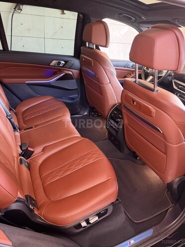 BMW X7-5