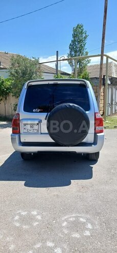 Mitsubishi Pajero-2