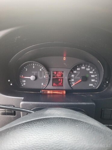 Volkswagen Crafter-7