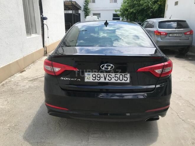 Hyundai Sonata-2