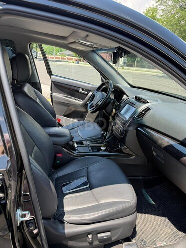Kia Sorento-10