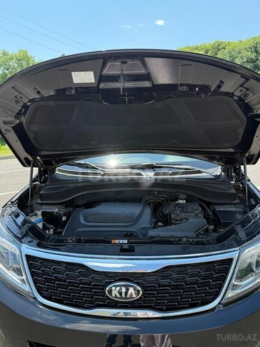 Kia Sorento-8
