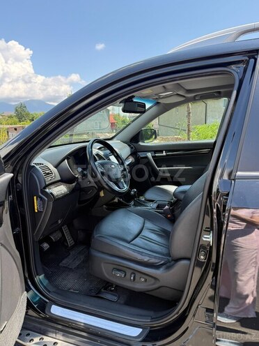 Kia Sorento-11