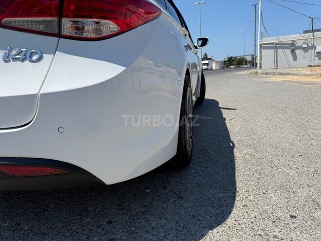 Hyundai i40-5