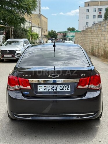Chevrolet Cruze-6