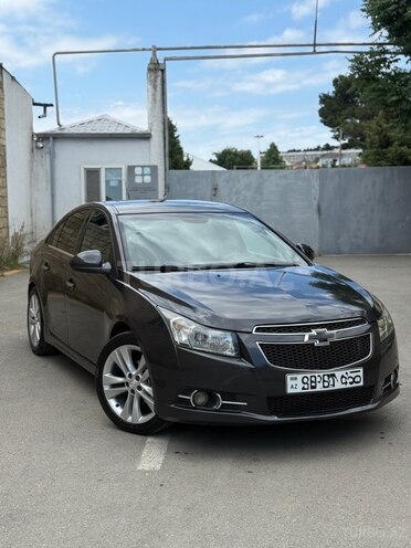 Chevrolet Cruze-1