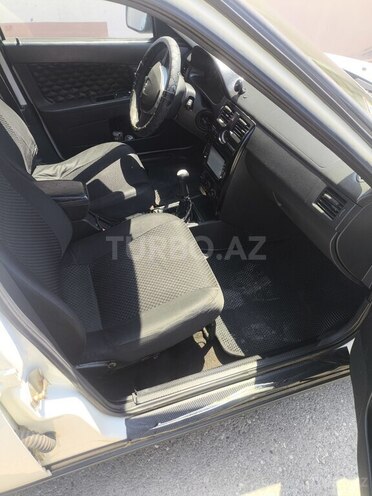 LADA (VAZ) Priora-9