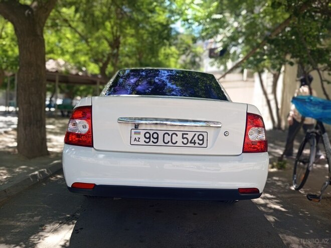 LADA (VAZ) Priora-12