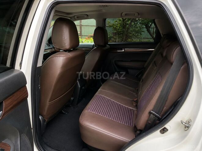 Kia Sorento-4